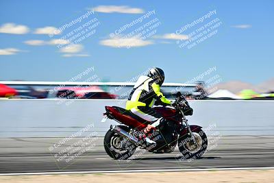 media/Mar-25-2024-Moto Forza (Mon) [[8d4319bd68]]/4-Novice Group/Session 4 Front Straight Speed Pans/